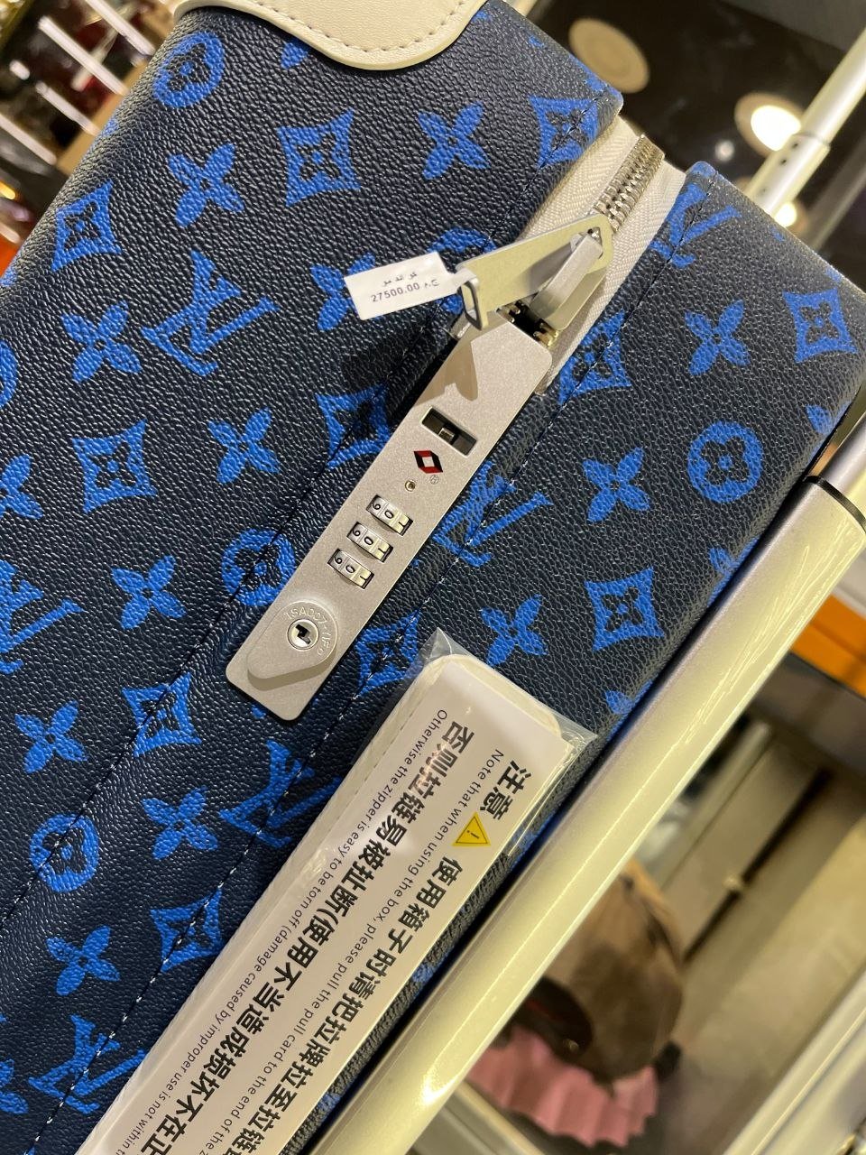 Louis Vuitton Black & Blue Playful Font Carry-On Travel Bag - الصورة 4